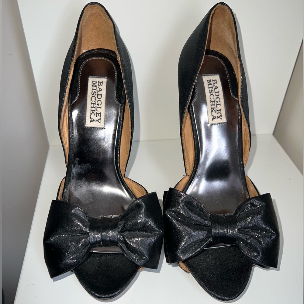 Badgley Mischka black heels